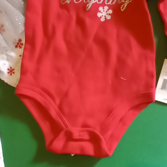 Baby Essentials 2 piece red Christmas set. 9 mths NWT - Picture 5 of 8